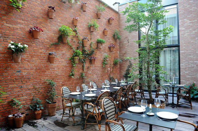 hotel-le-berger-terrace-9