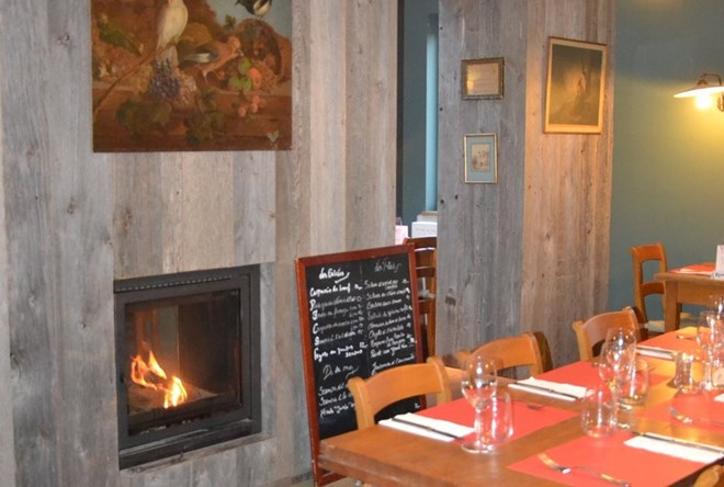 cafe de la poste.3